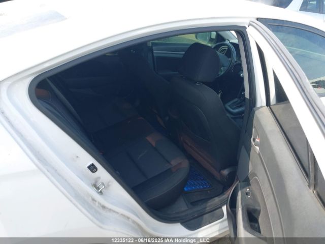KMHD84LF3HU268753 Hyundai 2017
