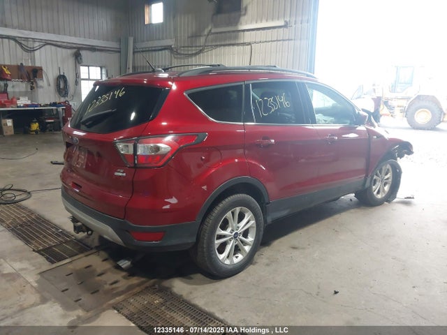 1FMCU9G90HUA42615 Ford 2017