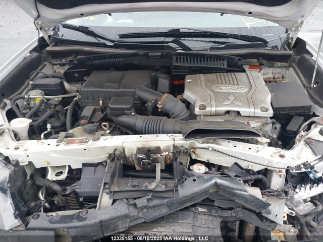 JA4J24A57JZ612915 Mitsubishi s61 - y61