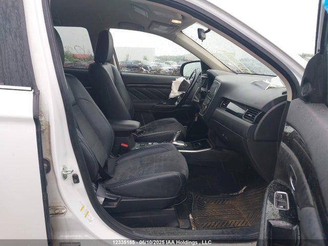 JA4J24A57JZ612915 Mitsubishi s61 - y61