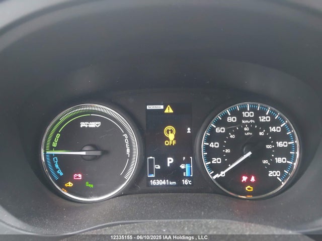 JA4J24A57JZ612915 Mitsubishi s61 - y61