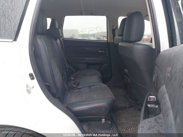 JA4J24A57JZ612915 Mitsubishi s61 - y61