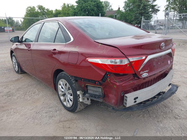 12335194 :رقم المزاد ، 4T1BF1FK6GU543275 vin ، 2016 Toyota Camry Le مزاد بيع