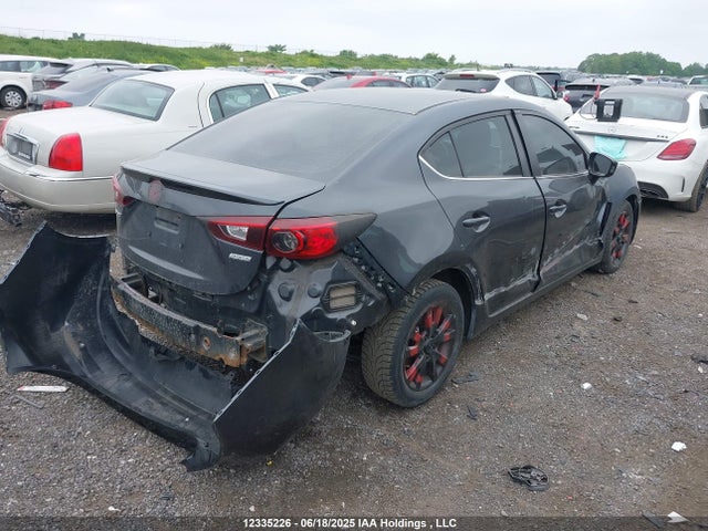 3MZBM1V78FM215217 Mazda pe