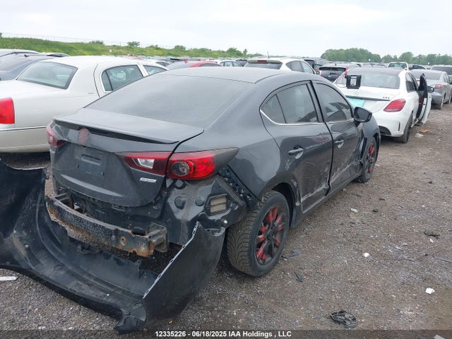 3MZBM1V78FM215217 Mazda pe