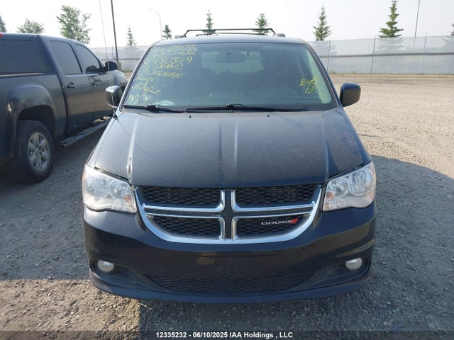 2C4RDGDGXHR880329 Dodge Grand Caravan