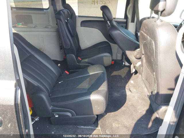 2C4RDGDGXHR880329 Dodge Grand Caravan