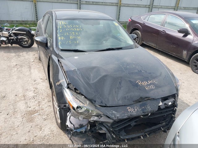 JM1BN1U79H1123521 Mazda pe
