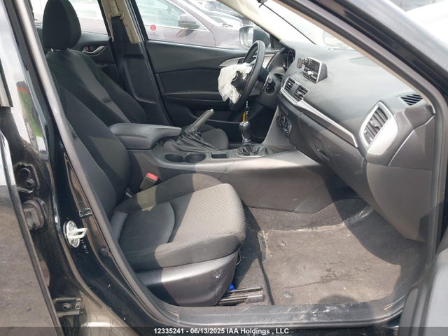 JM1BN1U79H1123521 Mazda pe