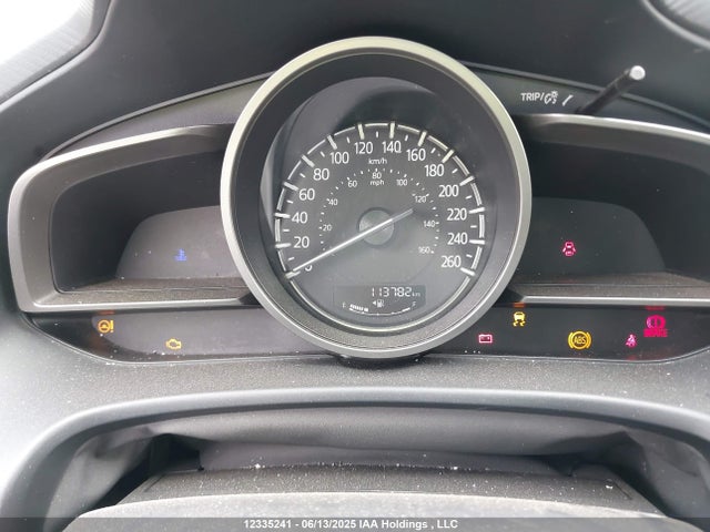 JM1BN1U79H1123521 Mazda pe
