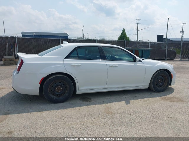 2C3CCABG4KH731098 Chrysler 300 S