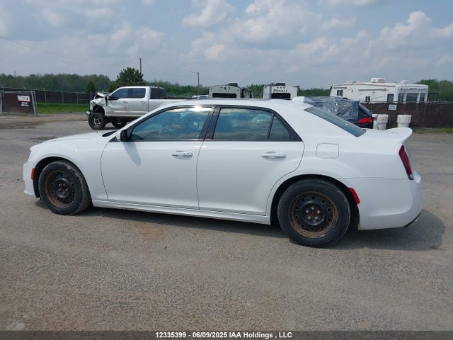 2C3CCABG4KH731098 Chrysler 300 S