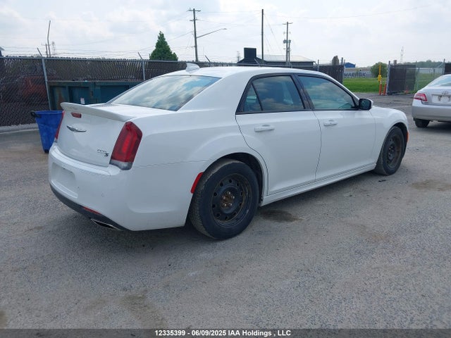 2C3CCABG4KH731098 Chrysler 300 S