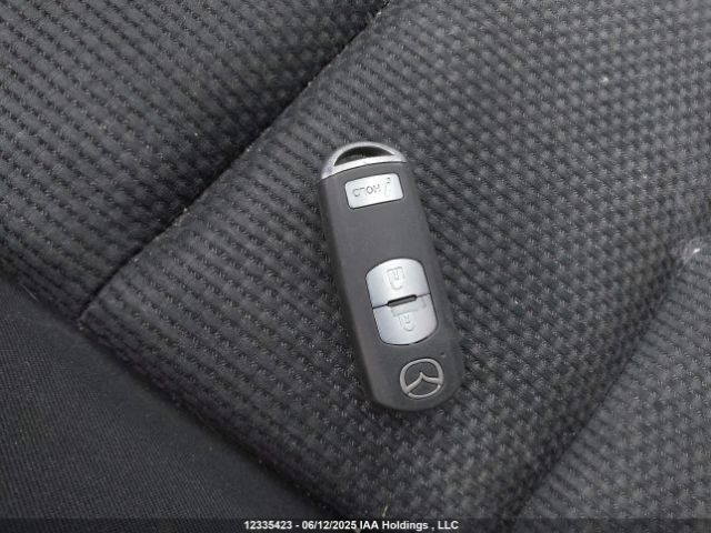 JM3KE4CY7G0794564 Mazda py