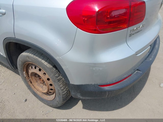 WVGBV3AX2EW558763 Volkswagen 2014
