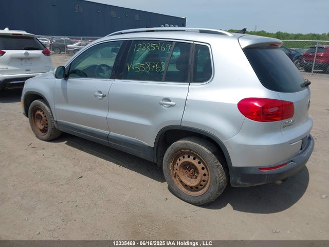 WVGBV3AX2EW558763 Volkswagen 2014