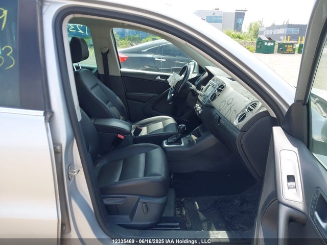 WVGBV3AX2EW558763 Volkswagen 2014