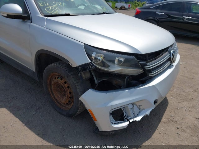 WVGBV3AX2EW558763 Volkswagen 2014