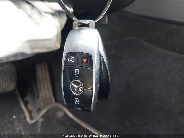 WDDZF6JB0KA589787 Mercedes-Benz m276