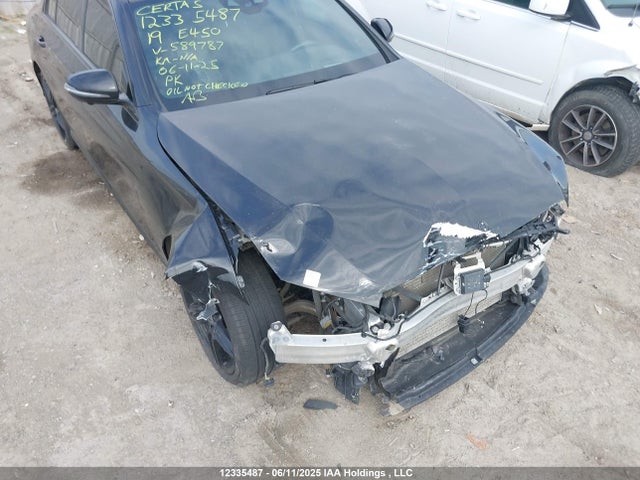 WDDZF6JB0KA589787 Mercedes-Benz m276