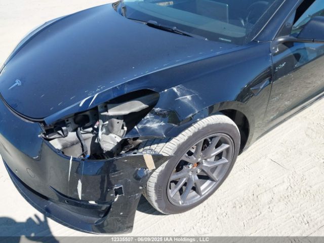 5YJ3E1EB0NF276556 Tesla MODEL 3