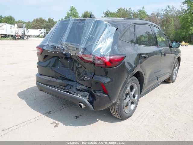 1FMCU9MZ6RUA89542 Ford dura d4 ivct atk