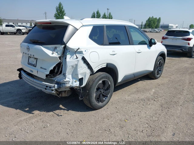JN8BT3BB5RW429939 Nissan Rogue
