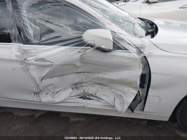 WBA8F1C32HK826004 BMW 2017