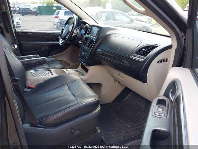 2C4RDGDG2HR879837 Dodge Grand Caravan