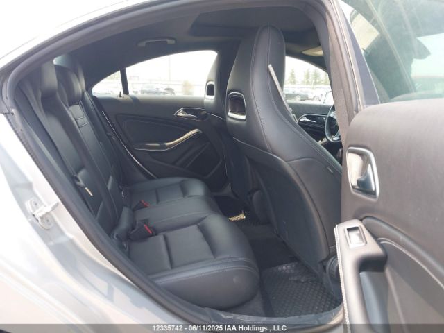 WDDSJ4GB4JN560750 Mercedes-Benz CLA-Class