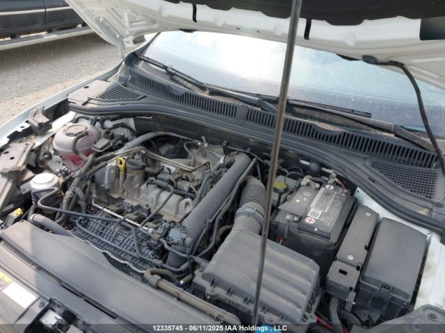 3VWE57BU1MM075371 Volkswagen tsi