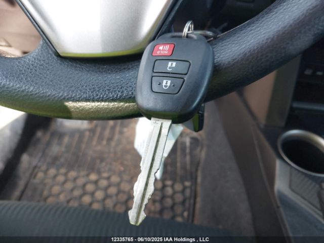 2T3ZFREV7EW126809 Toyota RAV4 LE
