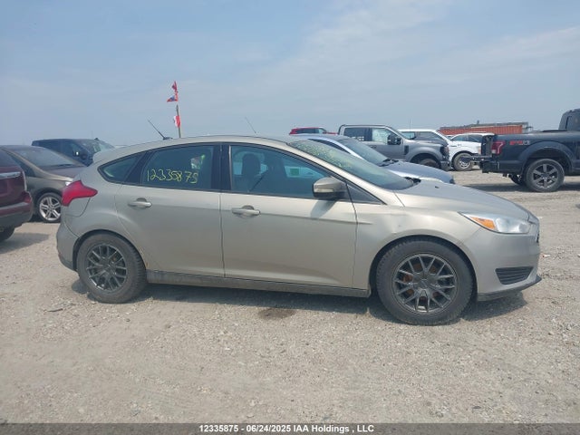 Ford Focus 2016 1FADP3K22GL312798 Image 24