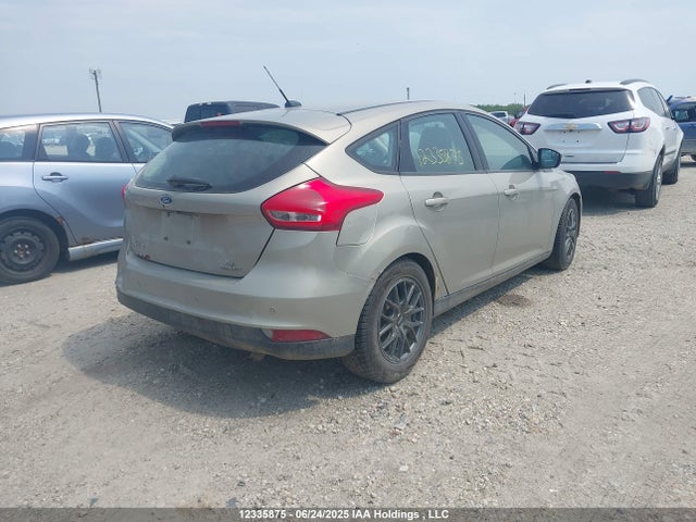 Ford Focus 2016 1FADP3K22GL312798 Image 16