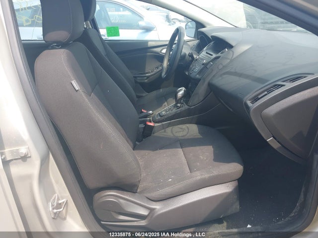 Ford Focus 2016 1FADP3K22GL312798 Image 17