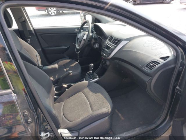 KMHCT5AE8HU355431 Hyundai ACCENT SE