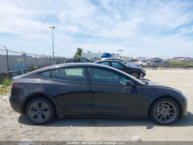 5YJ3E1EBXNF299682 Tesla MODEL 3
