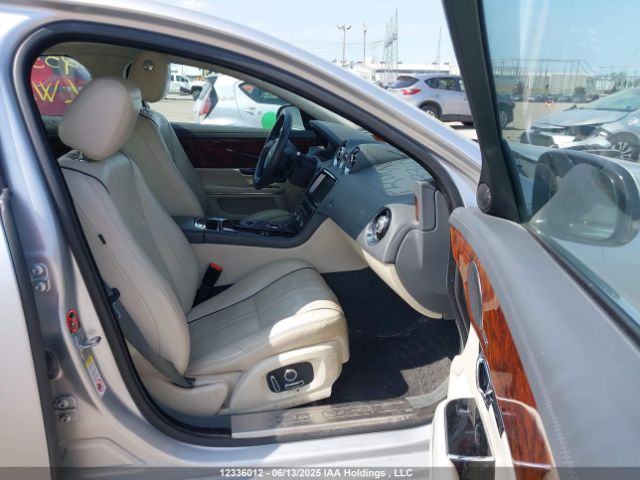 SAJXJ1CDXJ8W16325 Jaguar Xj Portfolio/r-sport