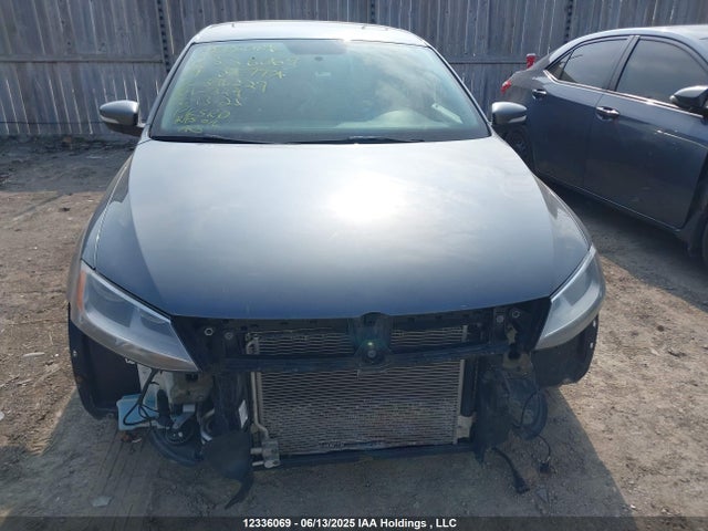 3VWDL7AJ0EM396229 Volkswagen Jetta