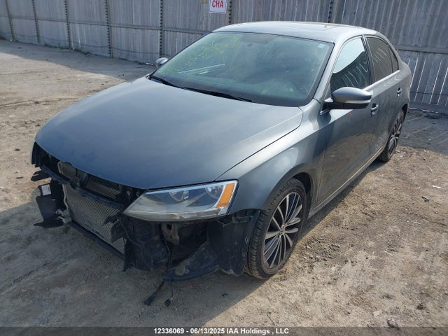 3VWDL7AJ0EM396229 Volkswagen Jetta