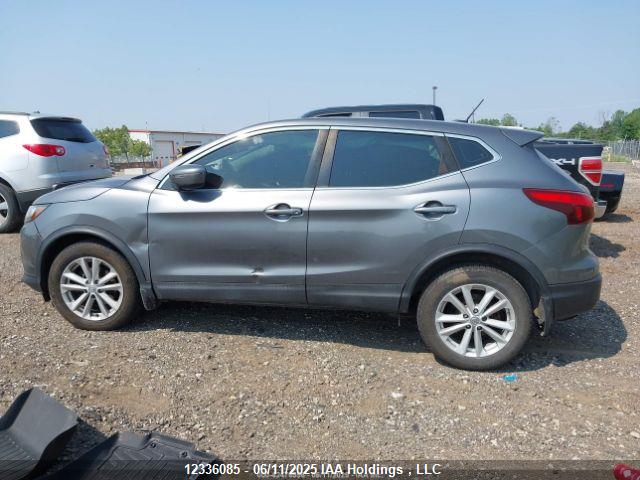 JN1BJ1CR2JW288434 Nissan ROGUE SPORT