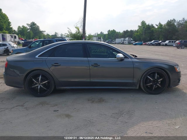 Audi S8 2014 WAUD2AFD2EN010421 Image 14