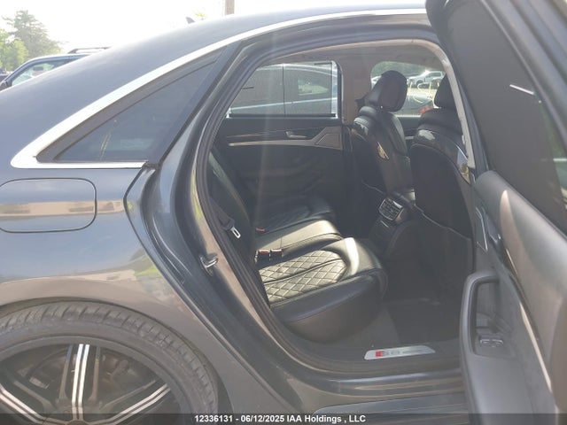 Audi S8 2014 WAUD2AFD2EN010421 Image 8