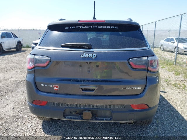 Jeep Compass 2018 3C4NJDCB9JT403227 Image 16