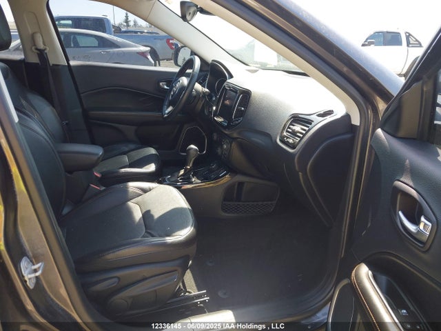 Jeep Compass 2018 3C4NJDCB9JT403227 Image 5