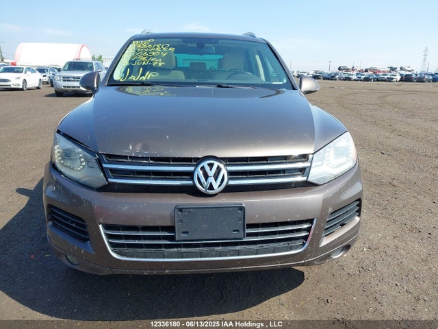 WVGEP9BP1ED006904 Volkswagen 2014