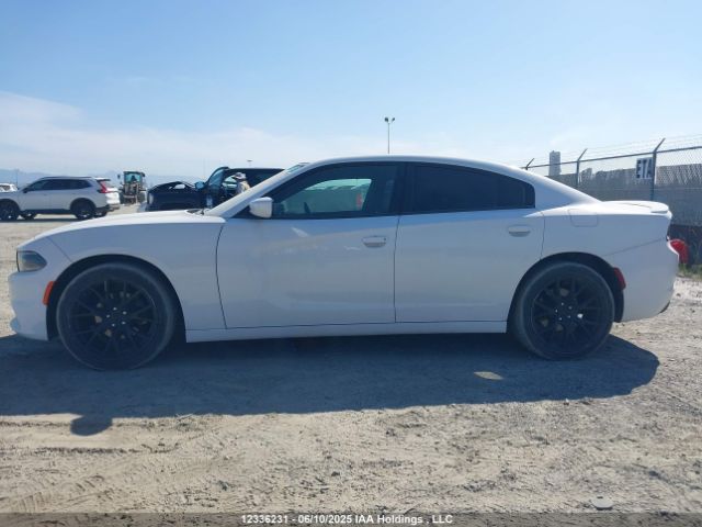 2C3CDXHG3HH623040 Dodge Charger Sxt