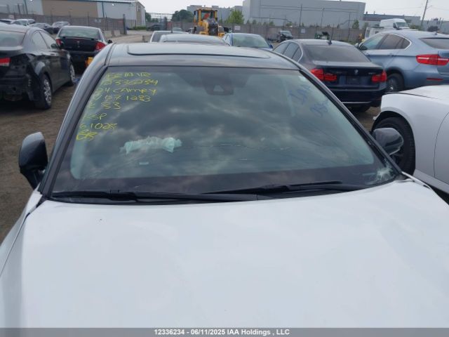 4T1K31AK3RU071233 Toyota a25a-fxs