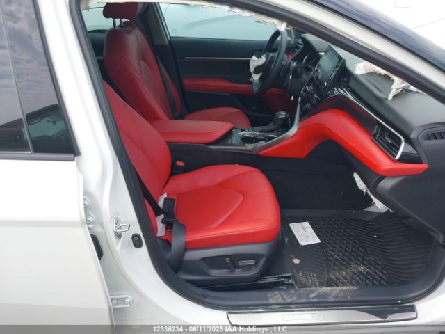 4T1K31AK3RU071233 Toyota a25a-fxs