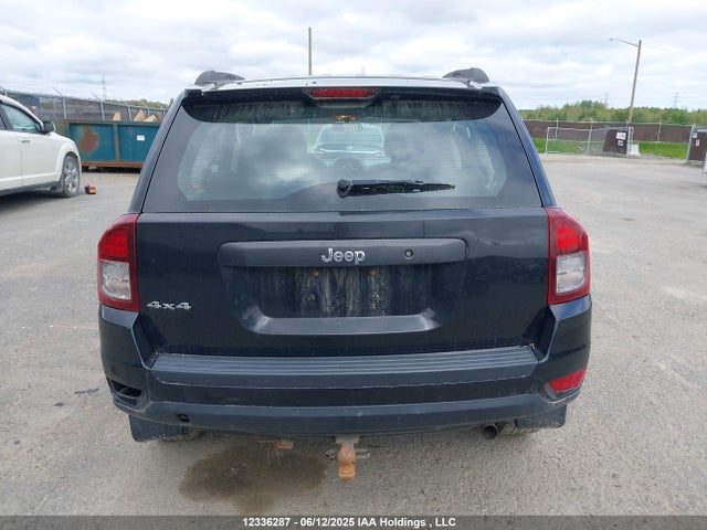 1C4NJDAB8GD739372 Jeep Compass